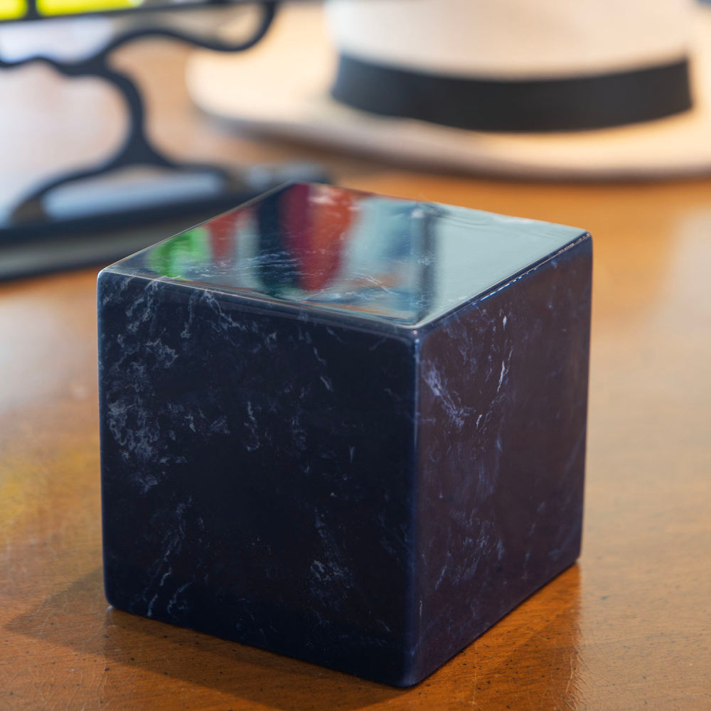 Aurora Keepsake Cube Urn